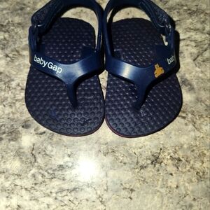 Gap baby sandal
